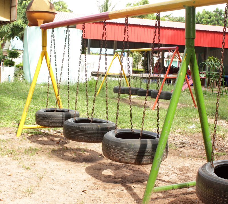 Cutting Down on Waste with Effective Packaging and Cardboard Disposal